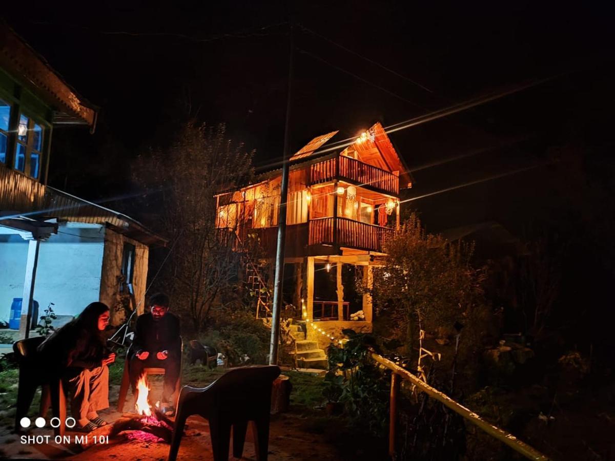Tree House Jibhi The Hidden Cottage Exterior foto